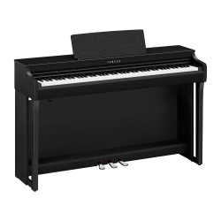 YAMAHA CLP-825 Black